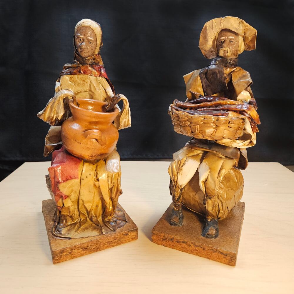 VTG Pair Handmade Mexican Paper Mache Statue Dolls Peasant Man Woman Figurines